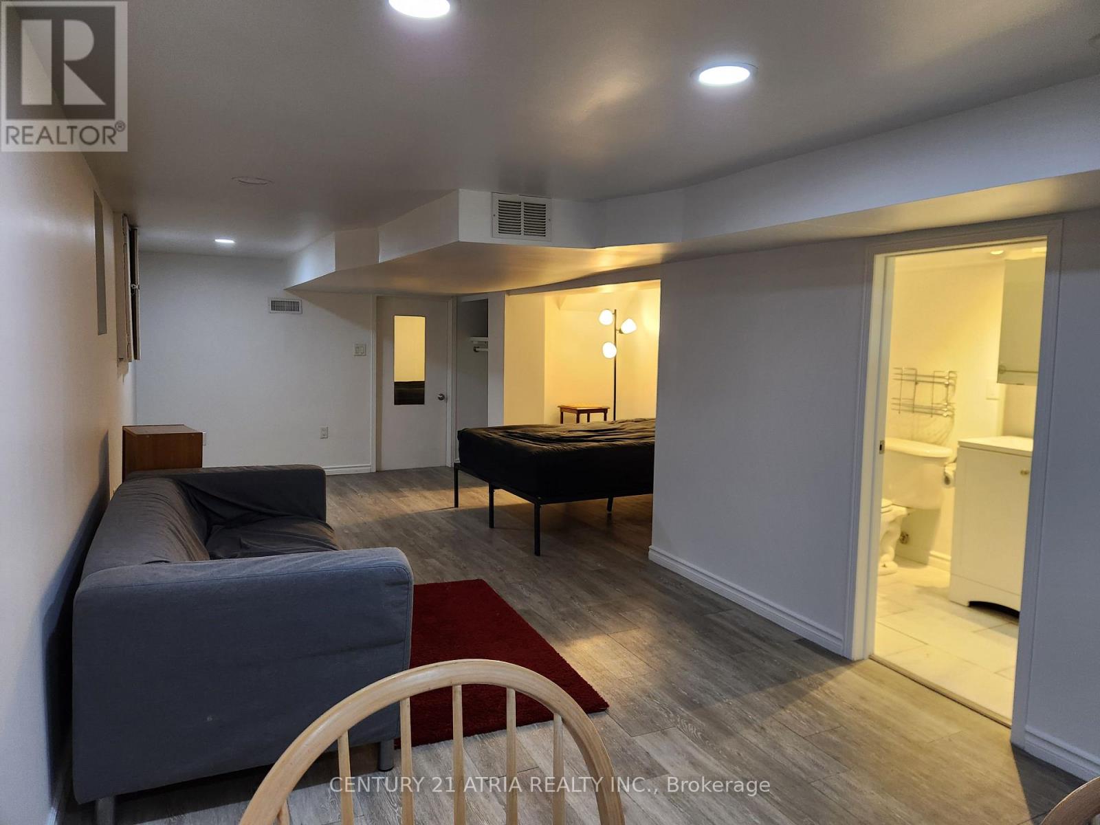 230 Rushton Road, Toronto, Ontario  M6G 3J5 - Photo 6 - C12958334