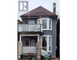 230 RUSHTON ROAD, Toronto, Ontario