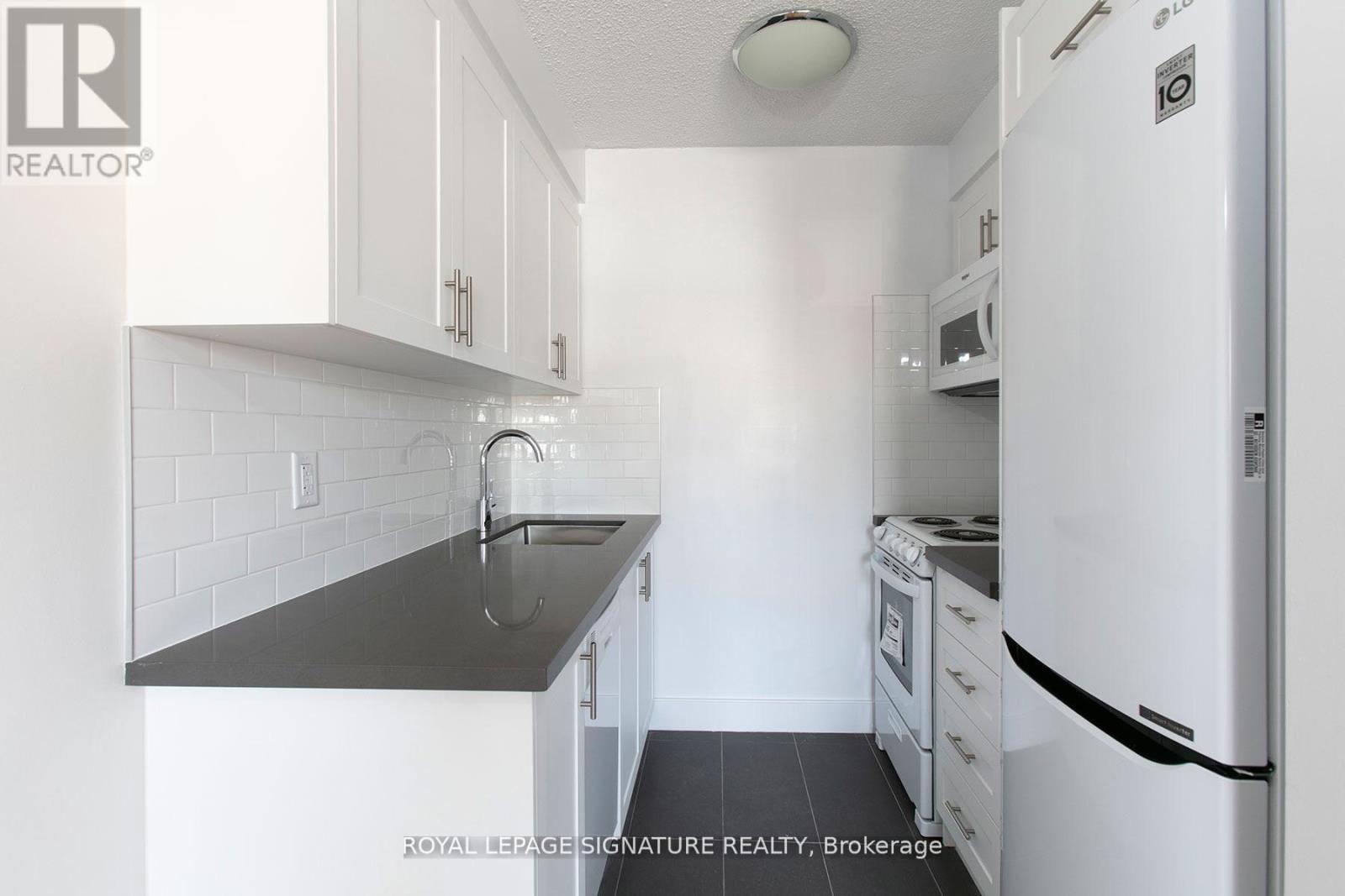 206 - 990 Avenue Road, Toronto, Ontario  M5P 2K8 - Photo 2 - C12958342