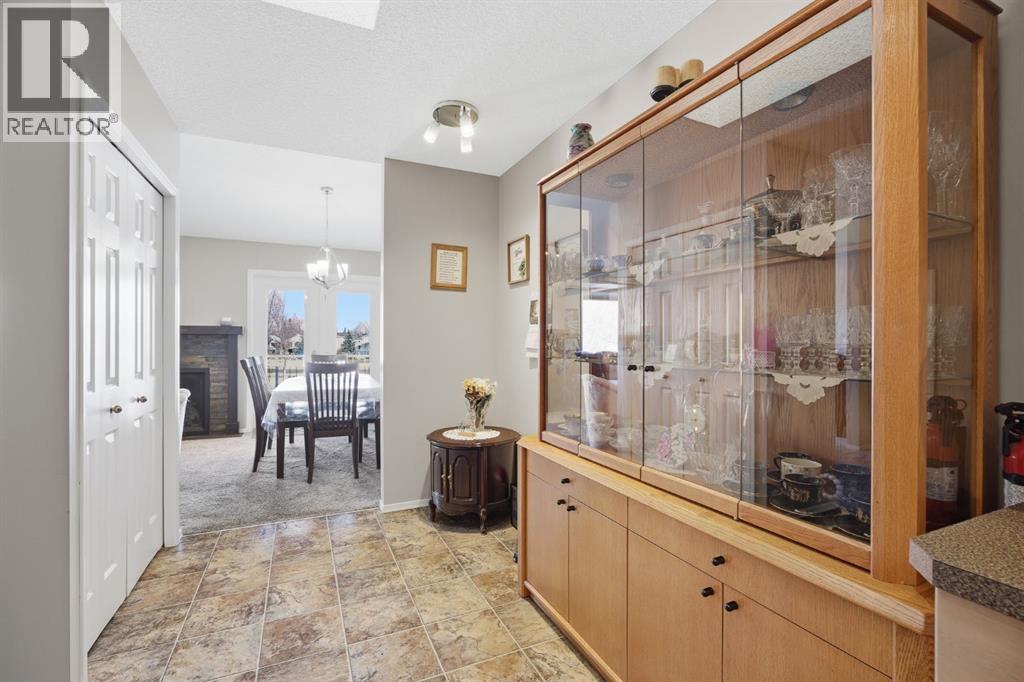 216 Valley Ridge Heights Nw, Calgary, Alberta T3B 5T3 - Photo 14 - A2297751