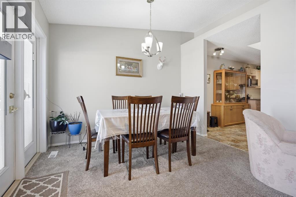 216 Valley Ridge Heights Nw, Calgary, Alberta T3B 5T3 - Photo 8 - A2297751