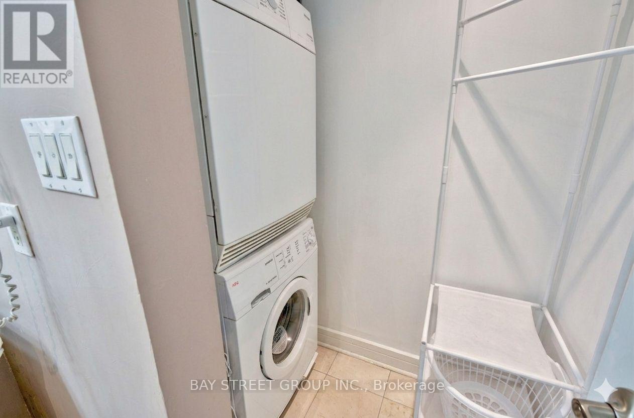 Uph3 - 1 Avondale Avenue, Toronto (Willowdale East), Ontario  M2N 7J1 - Photo 6 - C12955704