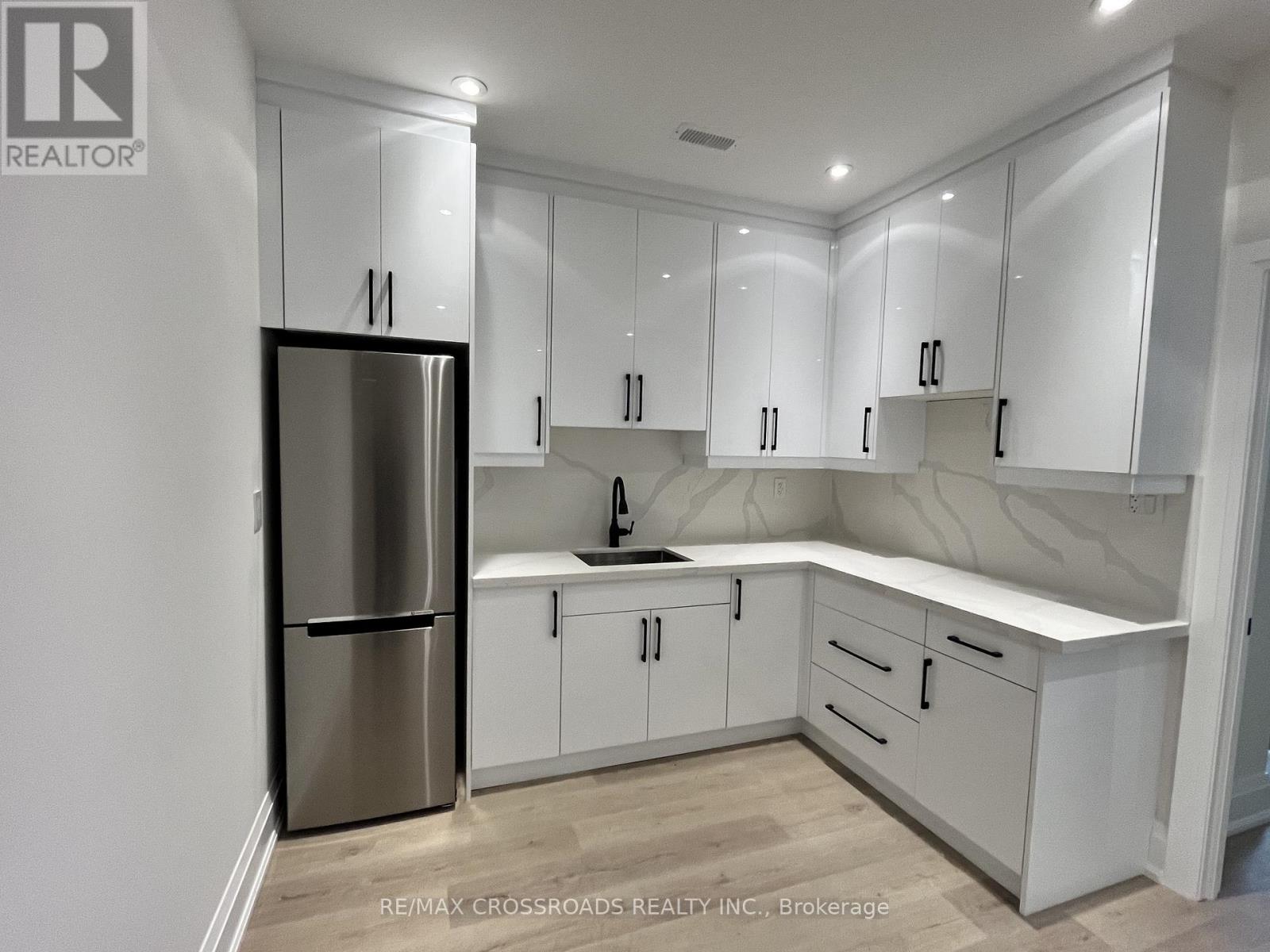 790 B Midland Avenue, Toronto, Ontario  M1K 4E7 - Photo 28 - E12955078