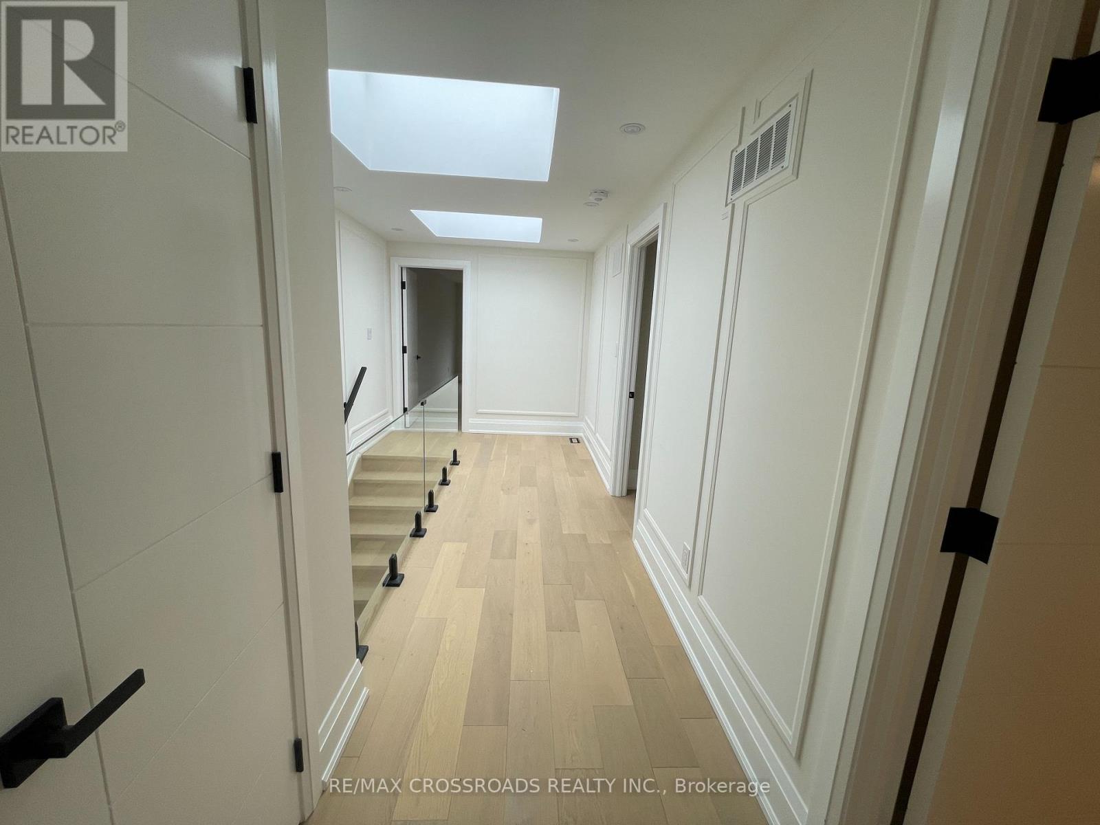 790 B Midland Avenue, Toronto, Ontario  M1K 4E7 - Photo 12 - E12955078