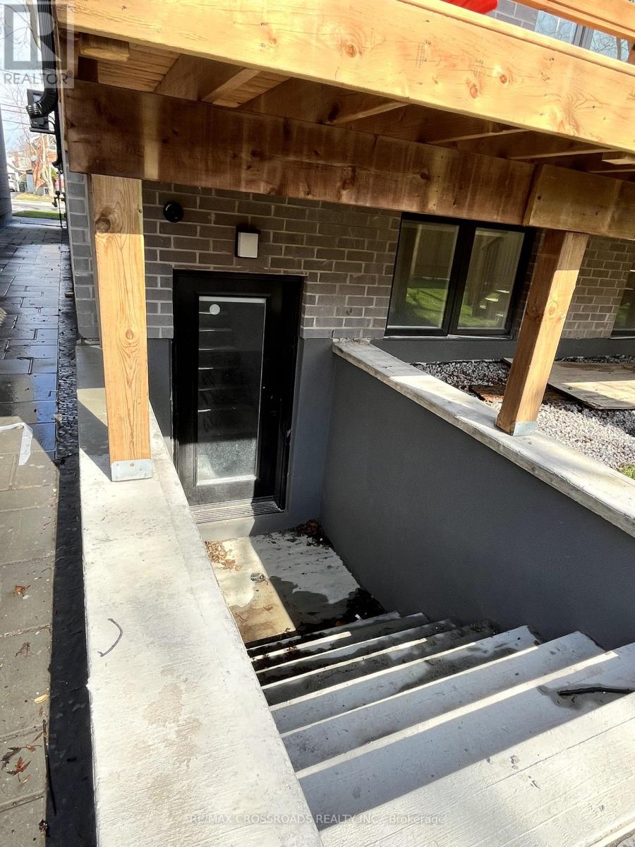 790 B Midland Avenue, Toronto, Ontario  M1K 4E7 - Photo 34 - E12955078