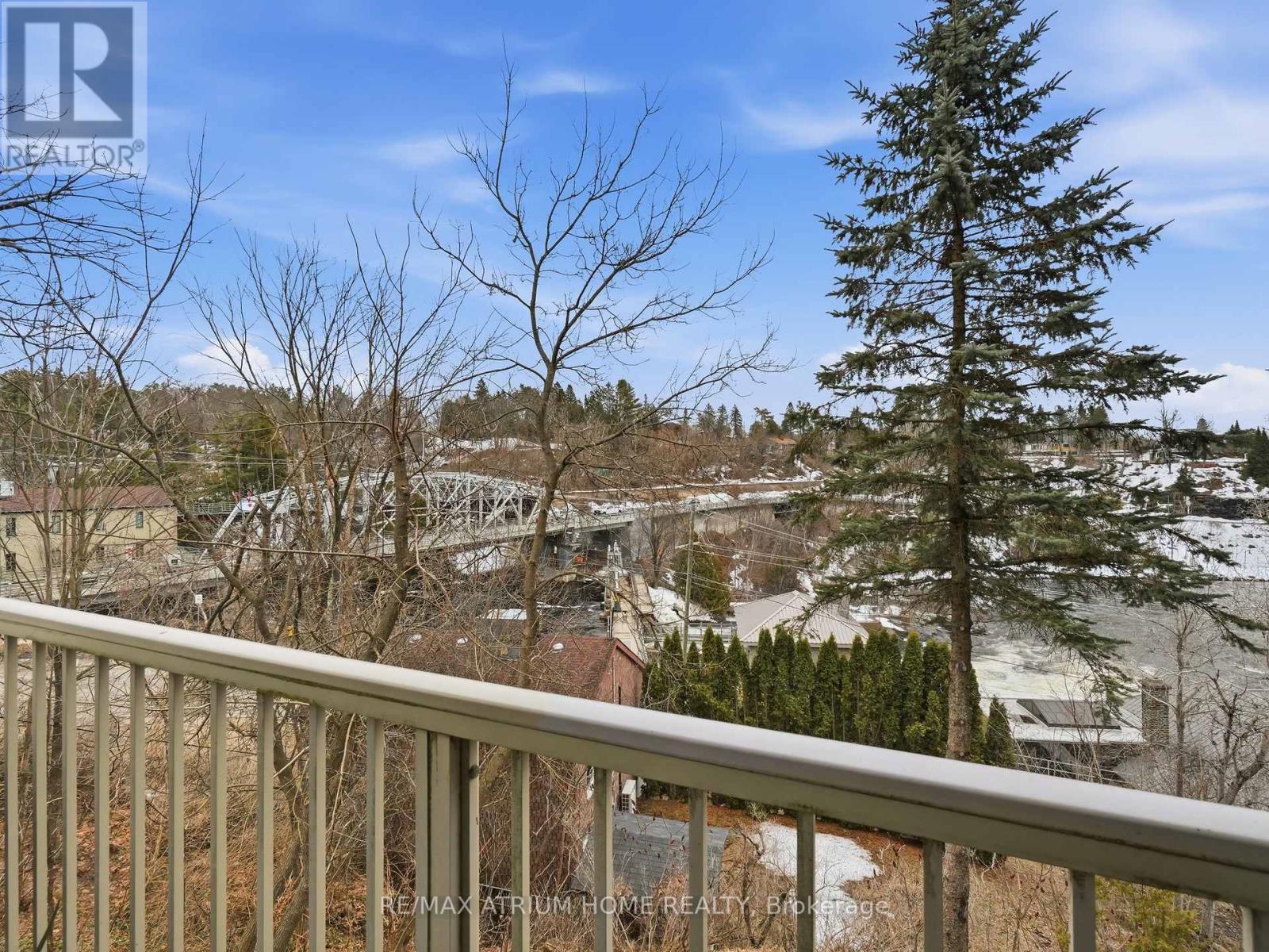 208 - 24 Ontario Street, Bracebridge, Ontario  P1L 2H5 - Photo 34 - X12951534