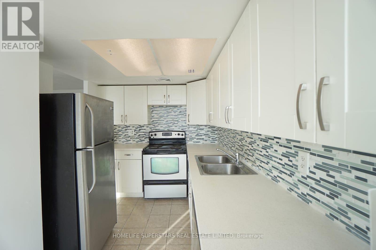 1204 - 10 Markbrook Lane, Toronto, Ontario M9V 5E3 - Photo 8 - W12958328