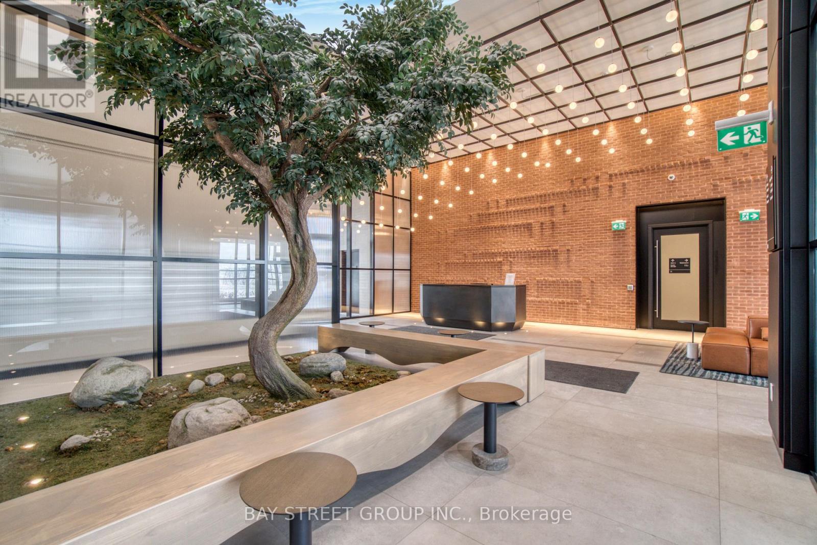 408 - 3220 William Coltson Avenue, Oakville, Ontario  L6H 7X9 - Photo 6 - W12958330