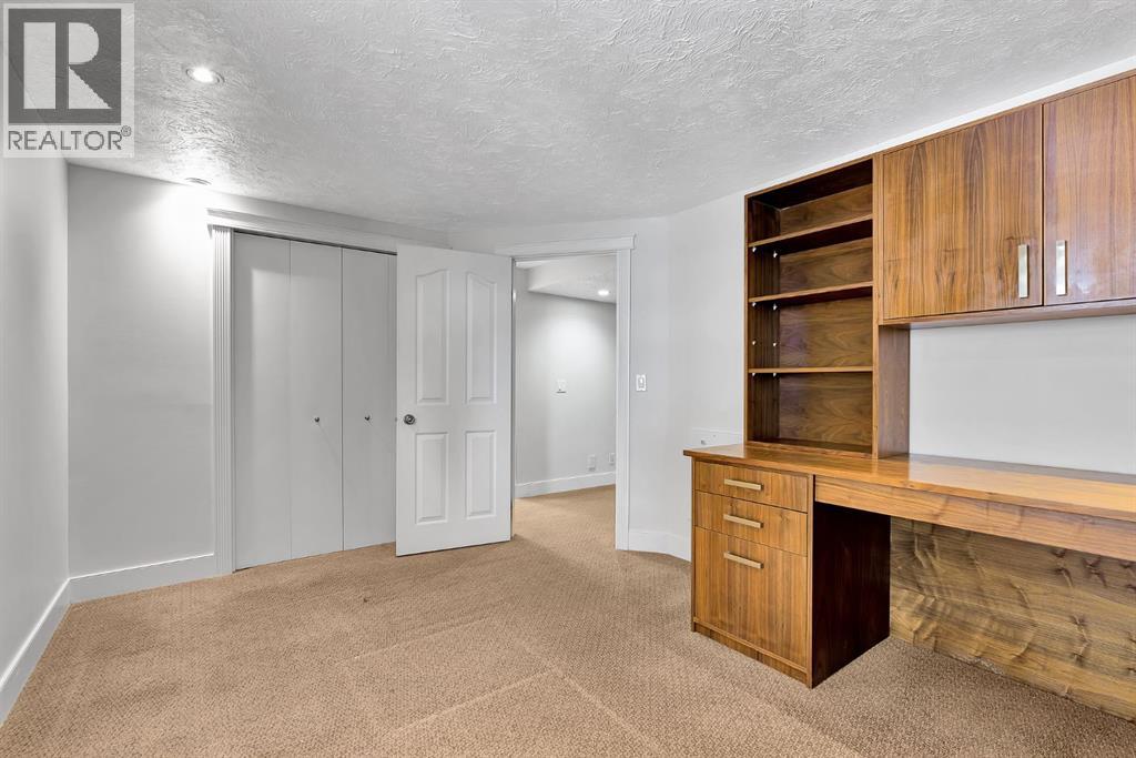 4712 Grove Hill Road Sw, Calgary, Alberta  T3E 4G2 - Photo 38 - A2293617