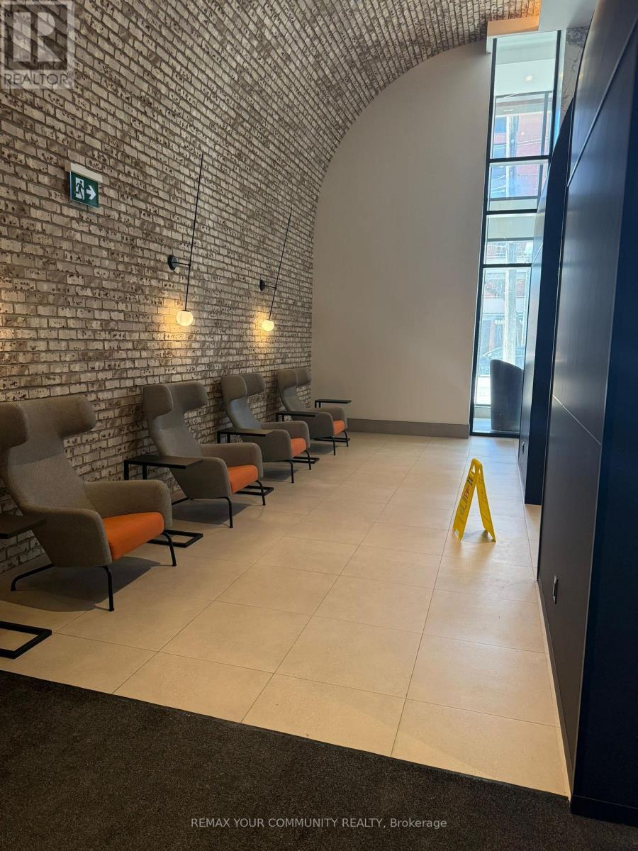 1005 - 285 Dufferin Street, Toronto, Ontario  M6K 0J2 - Photo 5 - W12888724