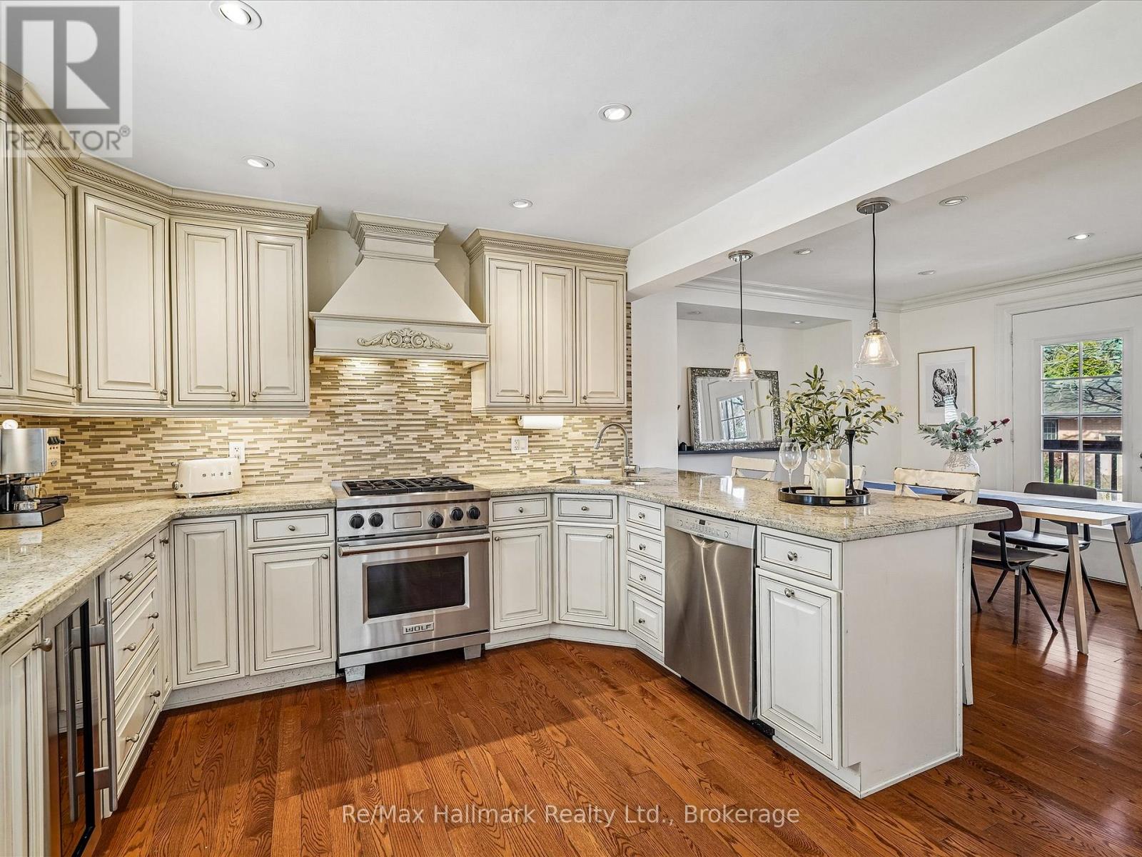 169 Morrison Road, Oakville, Ontario  L6J 4J3 - Photo 7 - W12947694