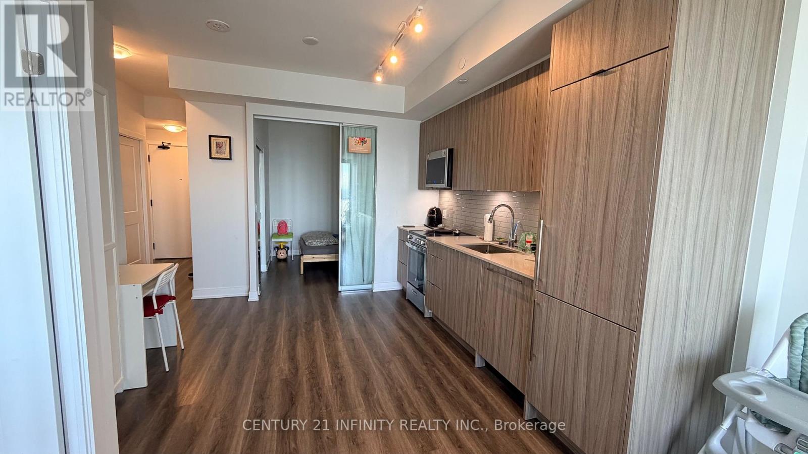 3103 - 4130 Parkside Village Drive, Mississauga, Ontario  L5B 0L7 - Photo 4 - W12958348