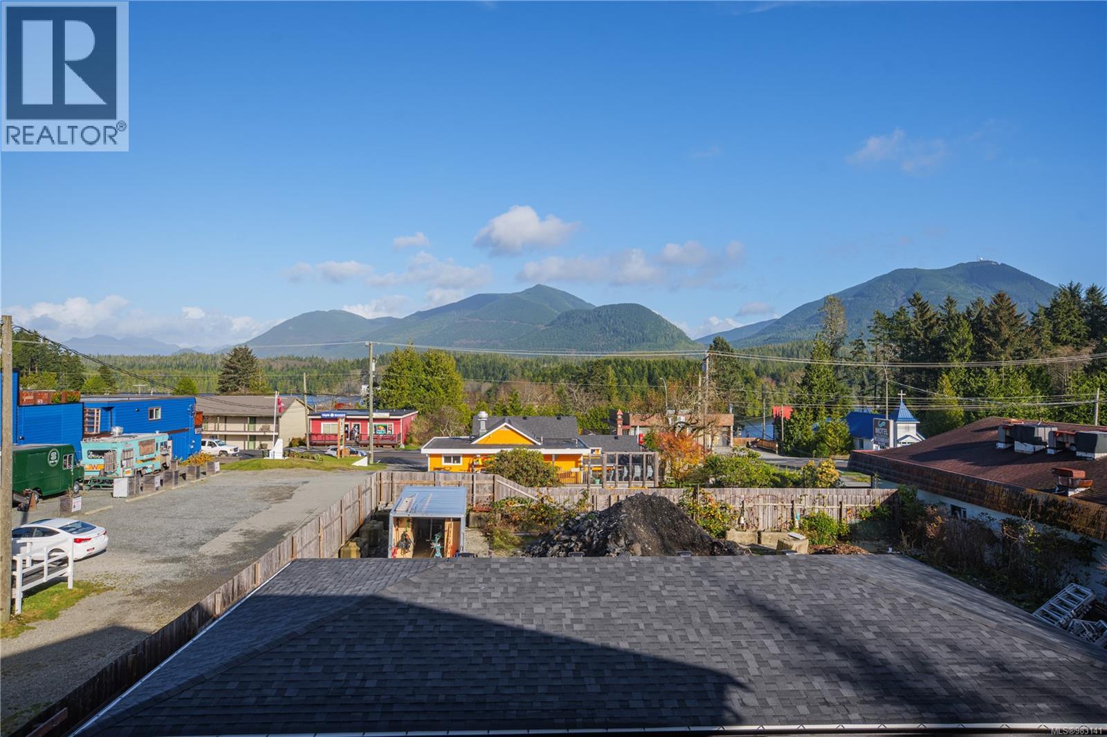 201 1683 Larch Rd, Ucluelet, British Columbia  V0R 3A0 - Photo 3 - 983141