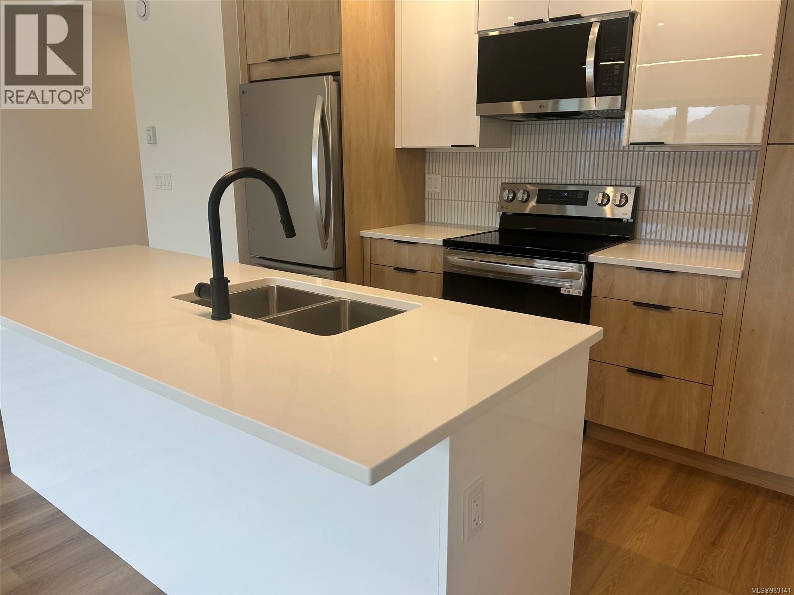 201 1683 Larch Rd, Ucluelet, British Columbia  V0R 3A0 - Photo 8 - 983141