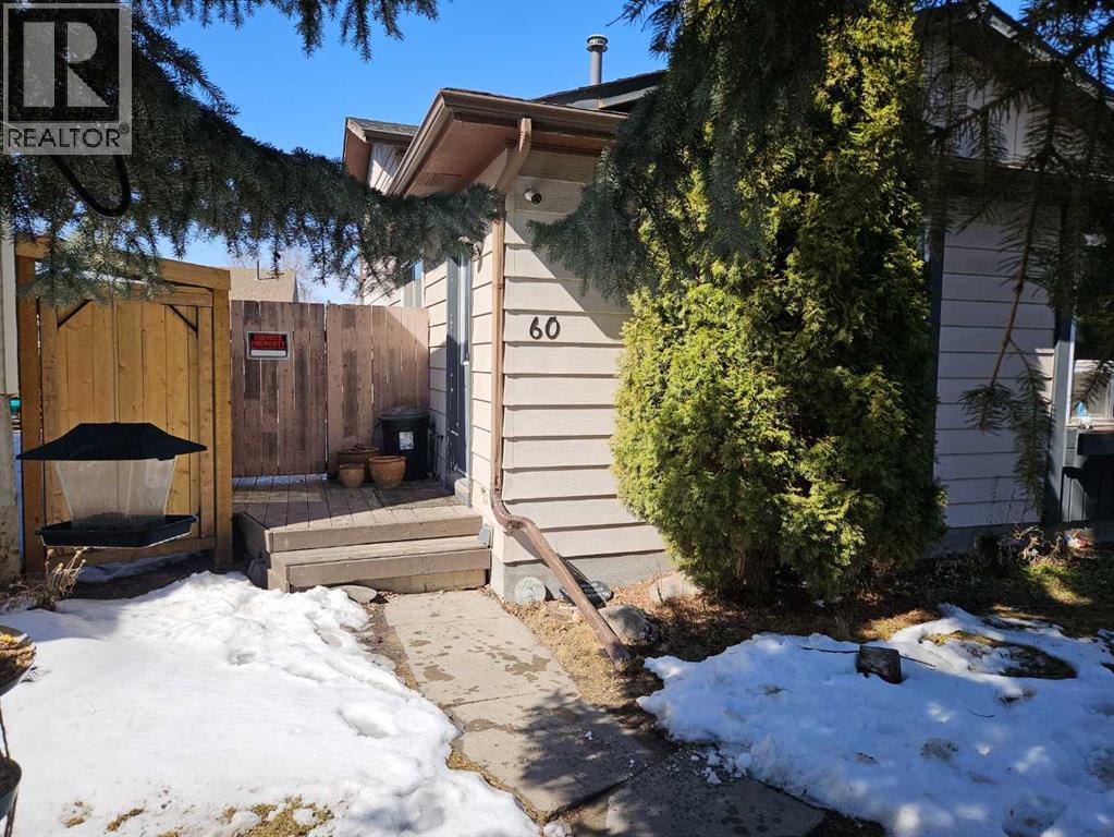 60 Erin Croft Place SE, Calgary, Alberta  T2B 2V3 - Photo 2 - A2298862