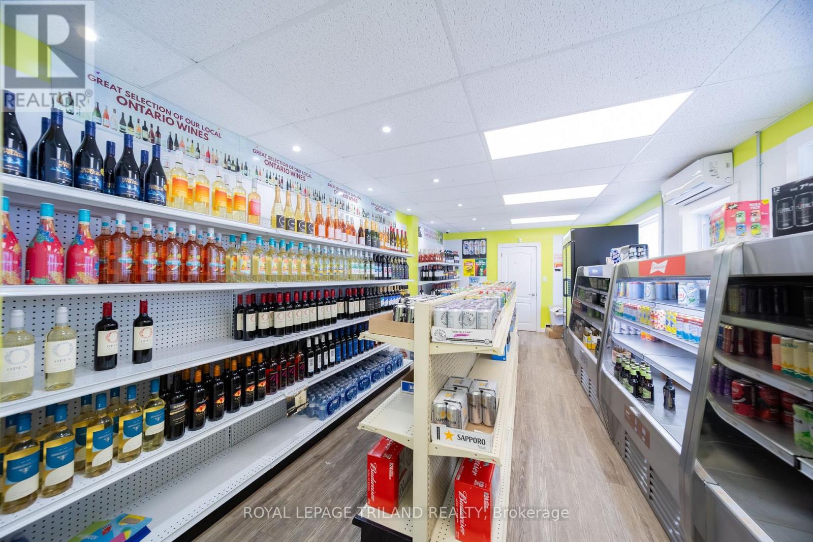 71146 Bluewater Highway, South Huron, Ontario  N0M 1T0 - Photo 14 - X12958398