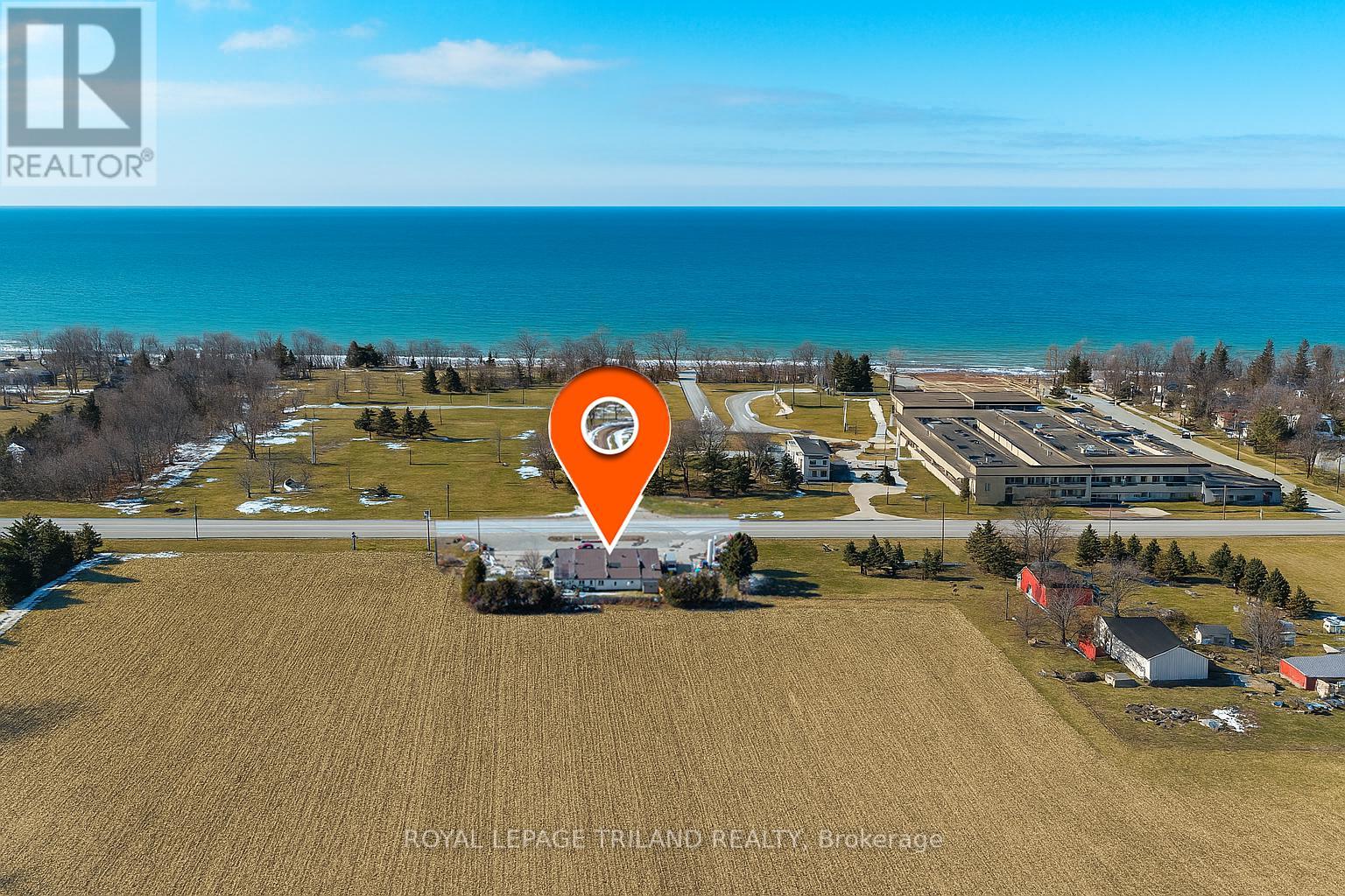 71146 Bluewater Highway, South Huron, Ontario  N0M 1T0 - Photo 2 - X12958398