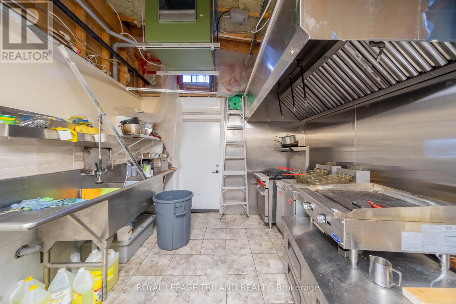 71146 Bluewater Highway, South Huron, Ontario  N0M 1T0 - Photo 35 - X12958398