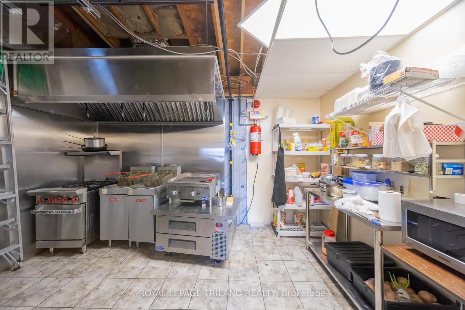 71146 Bluewater Highway, South Huron, Ontario  N0M 1T0 - Photo 36 - X12958398