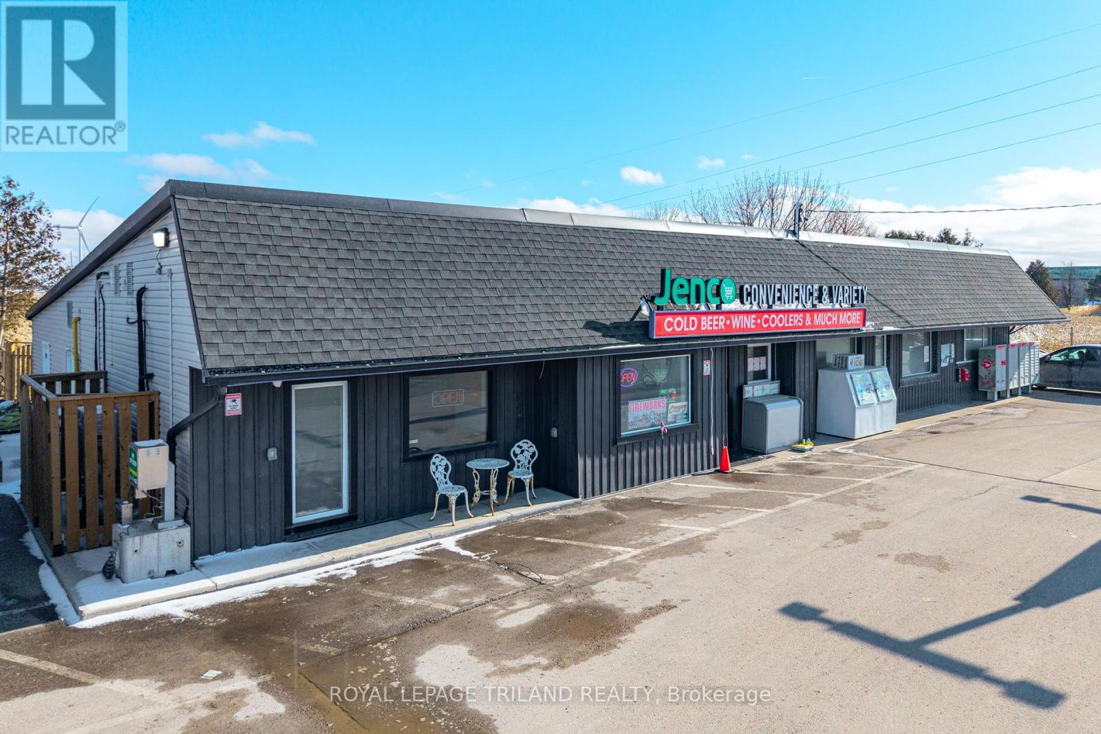 71146 Bluewater Highway, South Huron, Ontario  N0M 1T0 - Photo 9 - X12958398