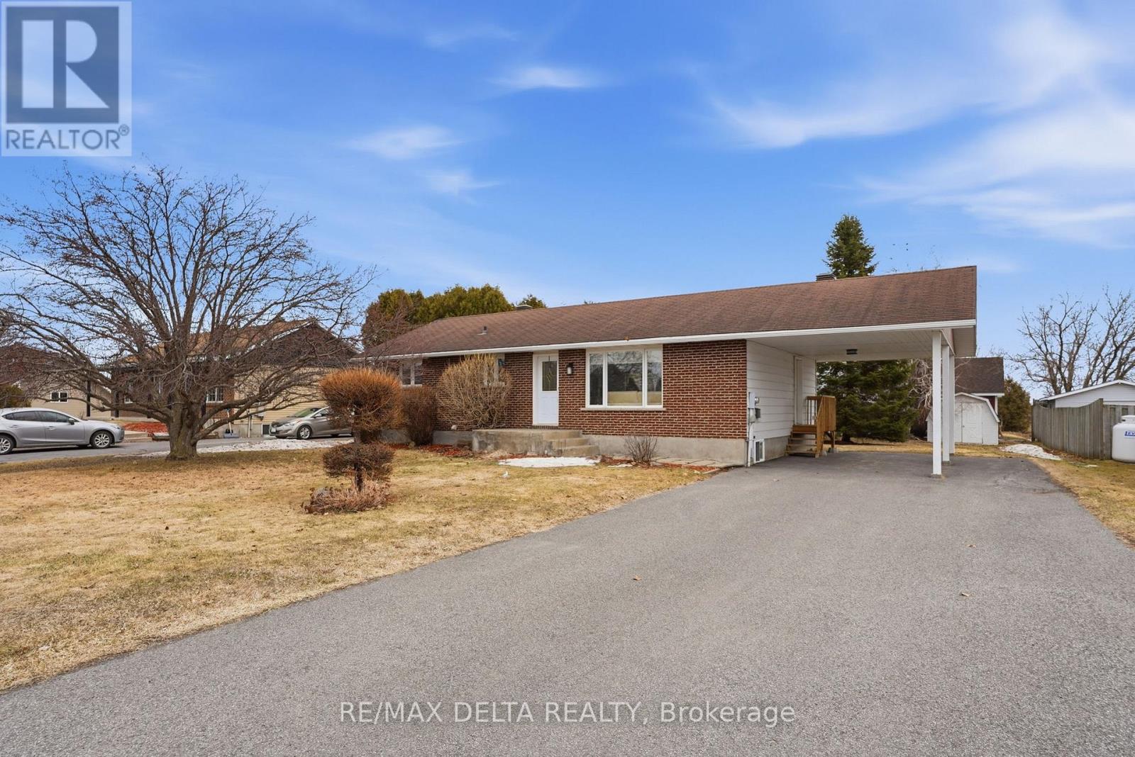 120 Caledonia Road, The Nation, Ontario  K0C 2B0 - Photo 2 - X12958384