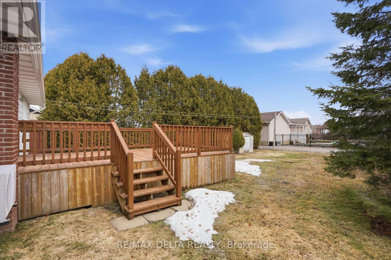 120 Caledonia Road, The Nation, Ontario  K0C 2B0 - Photo 5 - X12958384