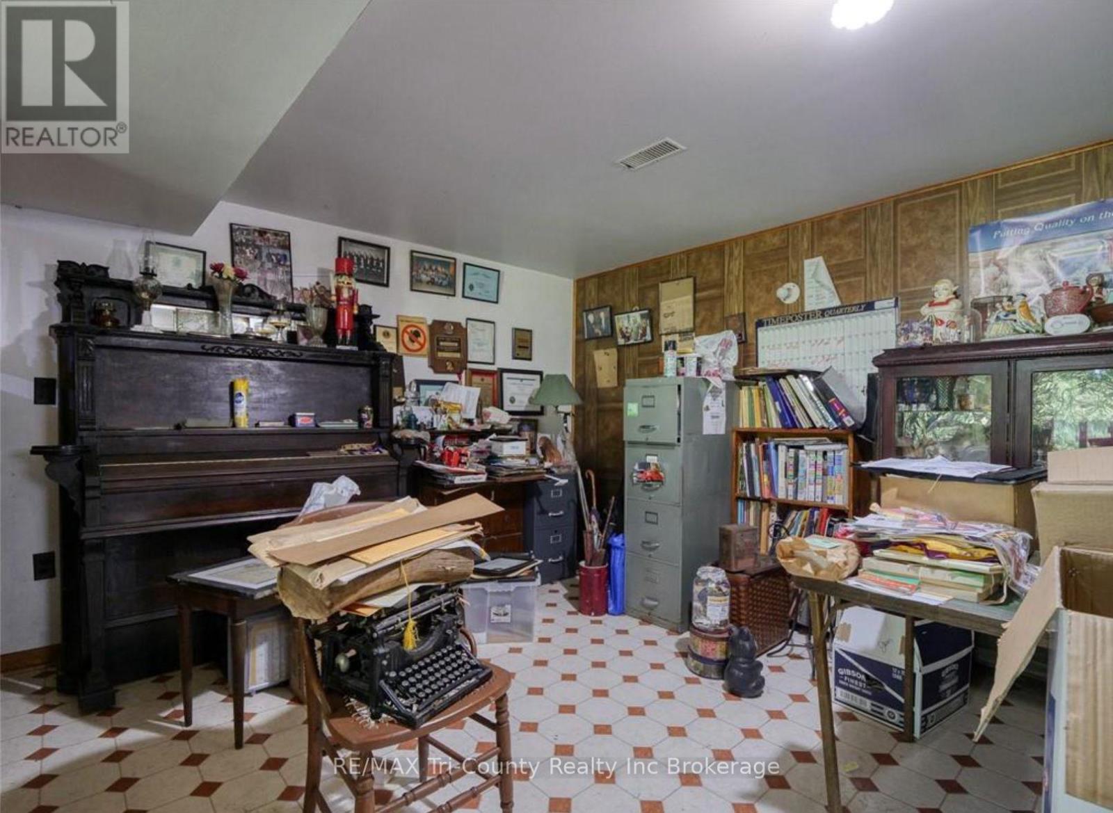 889 Norfolk County 28 Road, Norfolk, Ontario  N0E 1G0 - Photo 27 - X12958364