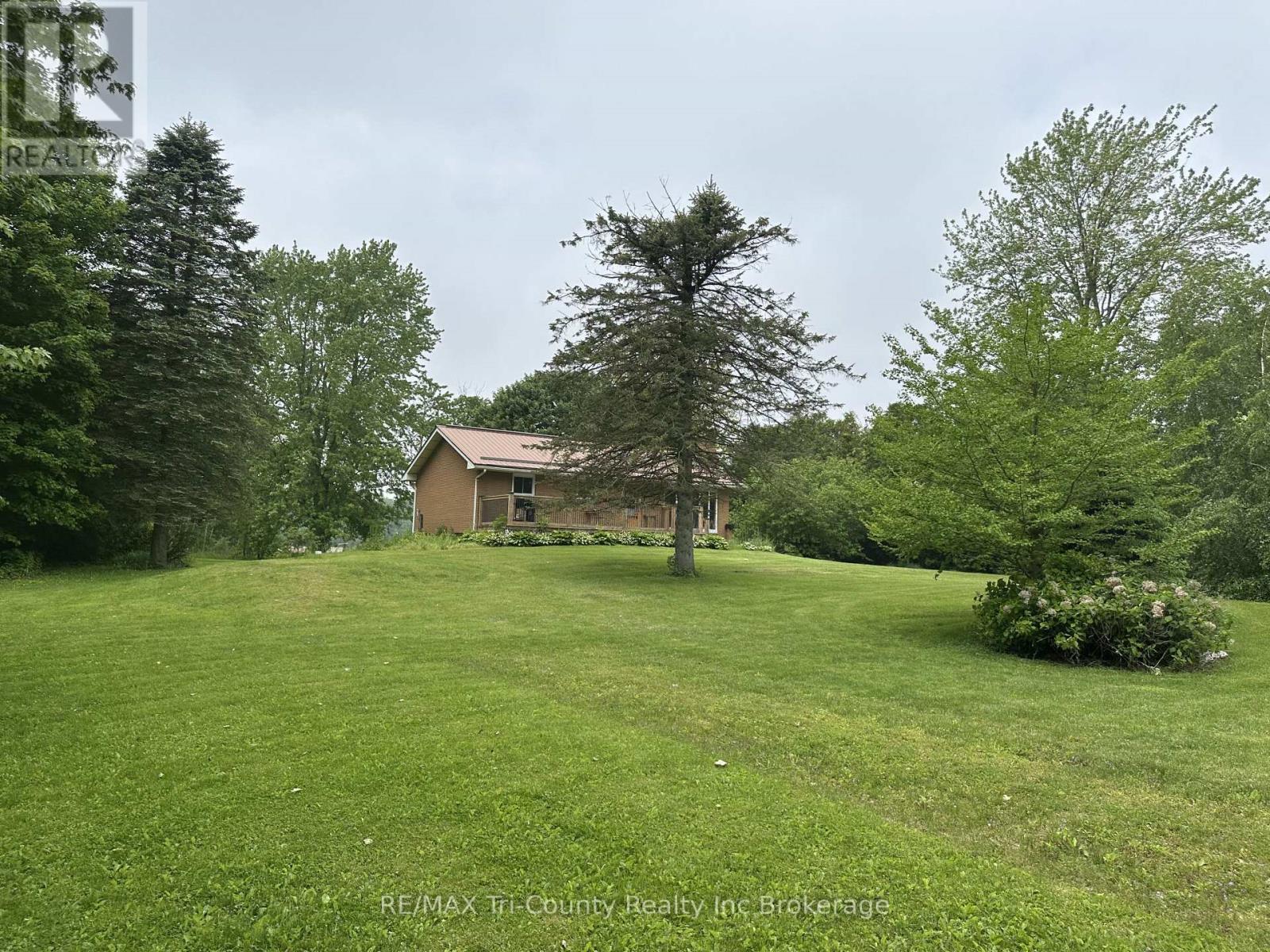 889 Norfolk County 28 Road, Norfolk, Ontario  N0E 1G0 - Photo 5 - X12958364