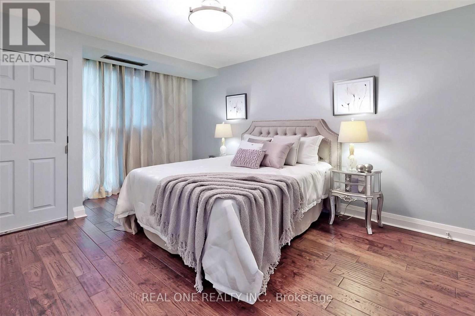 301 - 8 Wellesley Street E, Toronto, Ontario  M4Y 3B2 - Photo 6 - C12958354