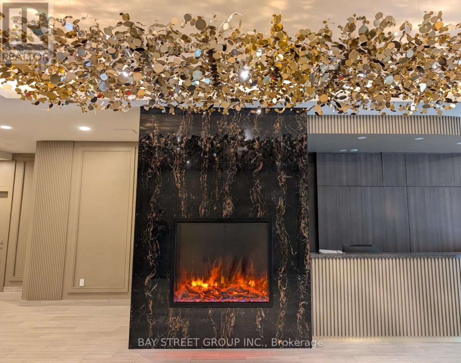 504 - 263 WELLINGTON STREET W, Toronto, Ontario