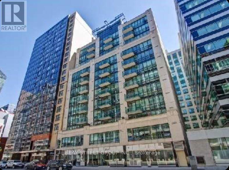 504 - 263 Wellington Street W, Toronto, Ontario  M5V 3E6 - Photo 10 - C12958374