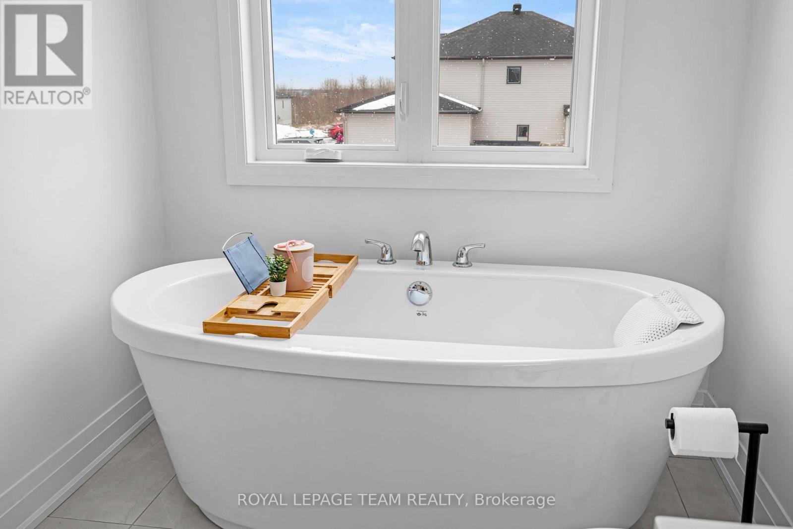 437 Fleet Canuck Private, Ottawa, Ontario  K0A 1L0 - Photo 26 - X12894840