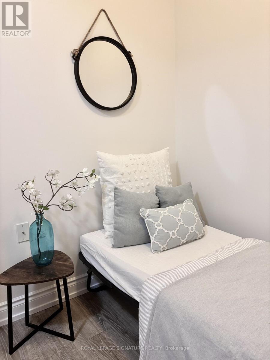 710 - 9600 Yonge Street, Richmond Hill, Ontario  L4C 0X3 - Photo 11 - N12922742