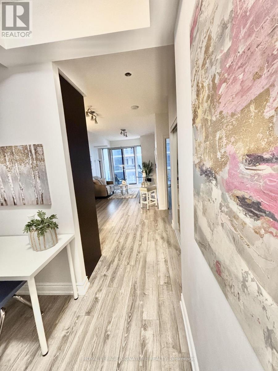 710 - 9600 Yonge Street, Richmond Hill, Ontario  L4C 0X3 - Photo 7 - N12922742