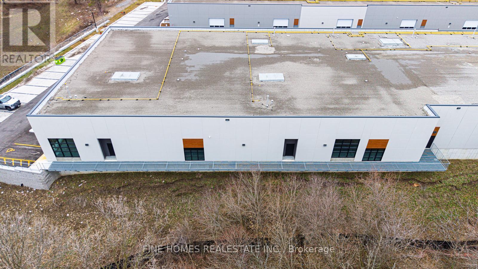 108&109 - 197 Cachet Woods Court, Markham, Ontario  L6C 0Z8 - Photo 12 - N12958378