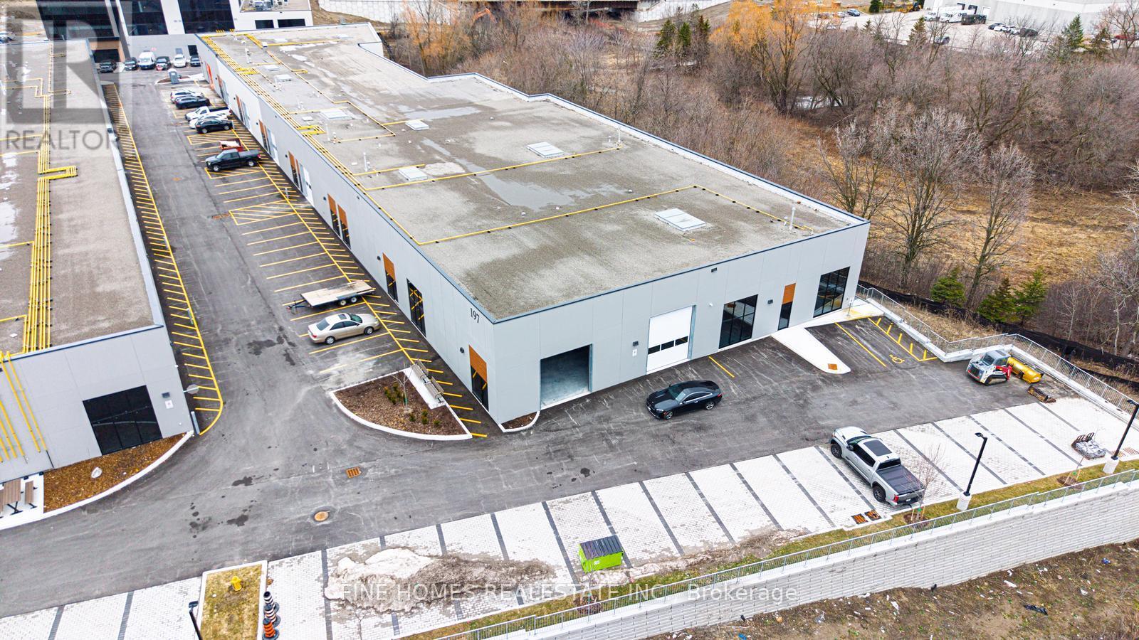 108&109 - 197 Cachet Woods Court, Markham, Ontario  L6C 0Z8 - Photo 14 - N12958378