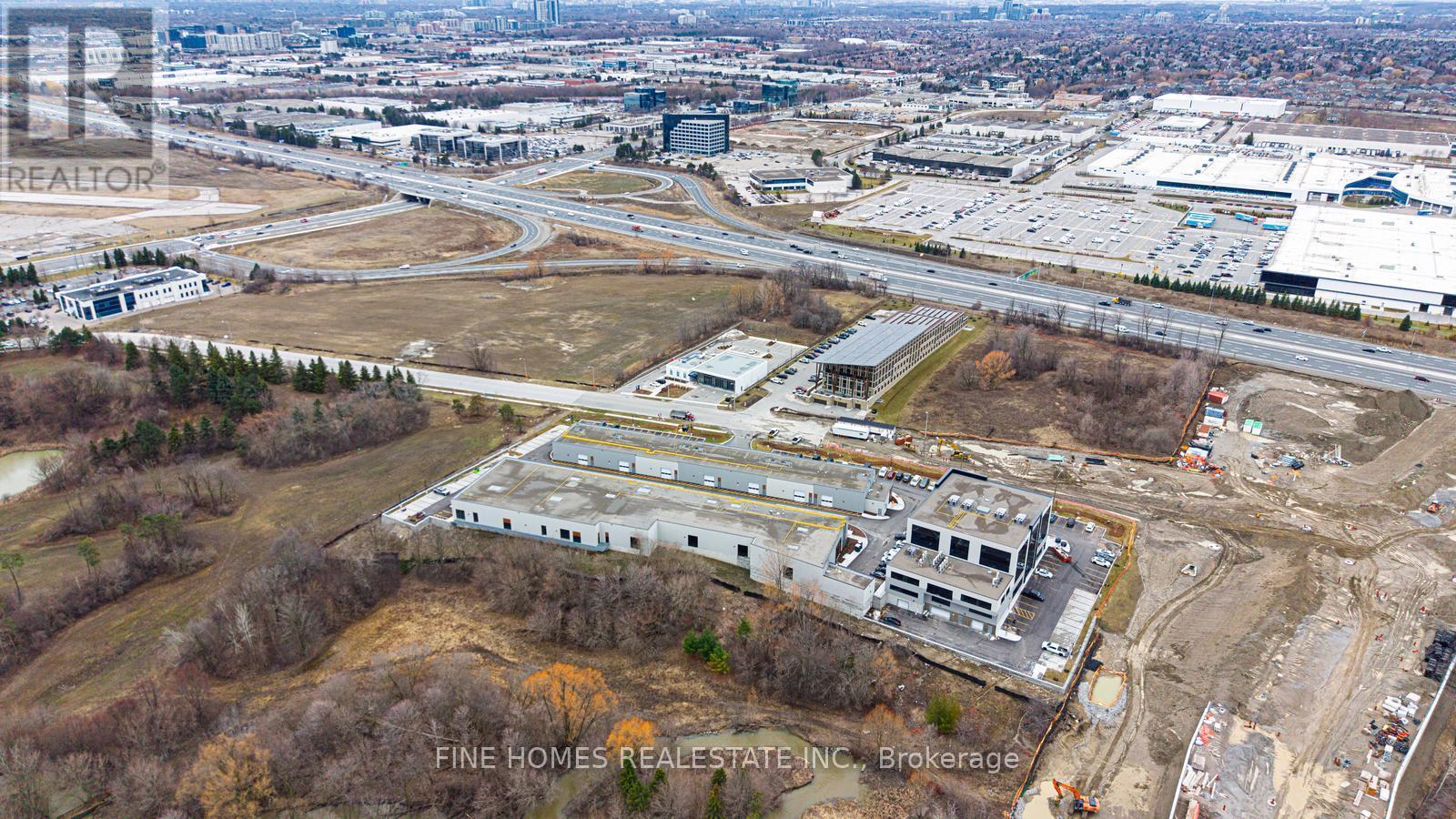 108&109 - 197 Cachet Woods Court, Markham, Ontario  L6C 0Z8 - Photo 6 - N12958378