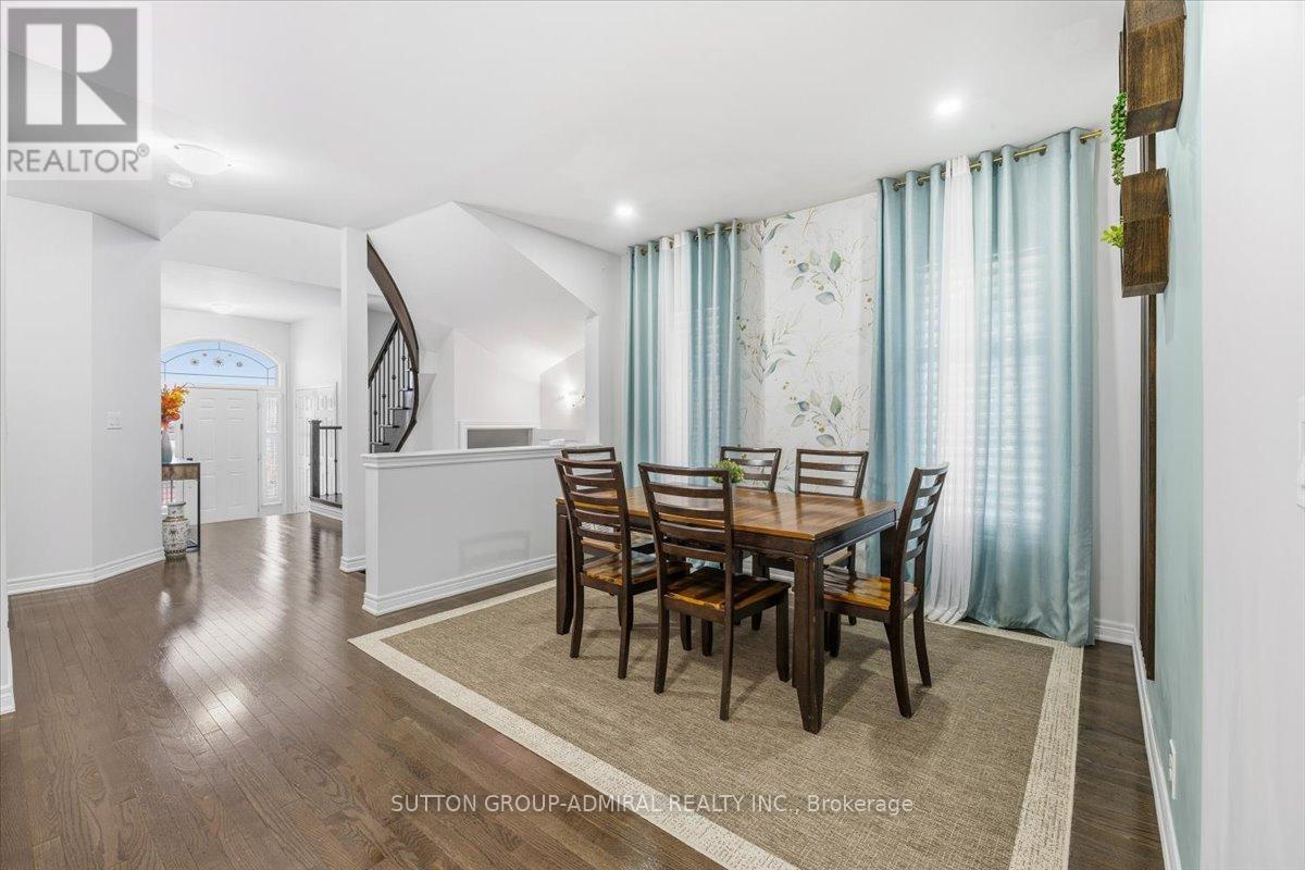 10 Usherwood Street, Aurora, Ontario  L4G 7W6 - Photo 20 - N12958388