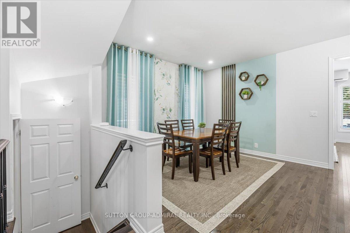 10 Usherwood Street, Aurora, Ontario  L4G 7W6 - Photo 21 - N12958388