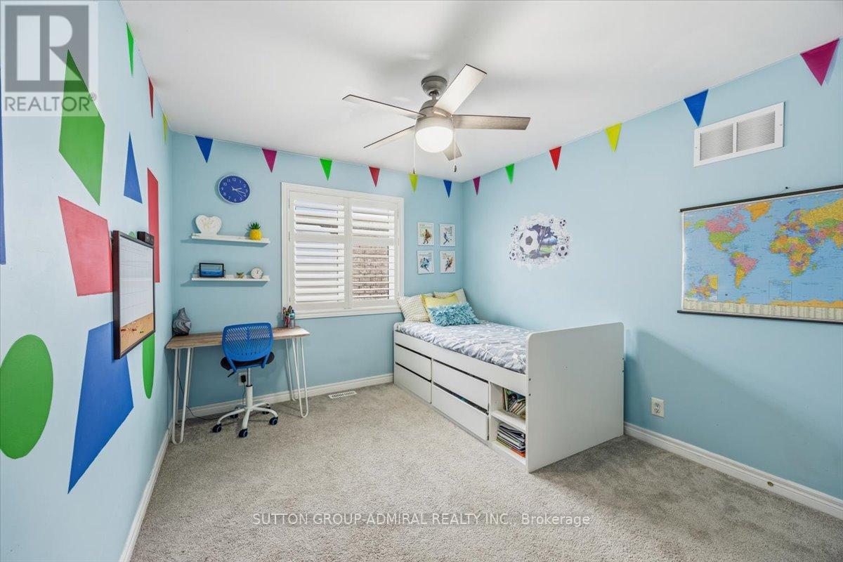 10 Usherwood Street, Aurora, Ontario  L4G 7W6 - Photo 30 - N12958388