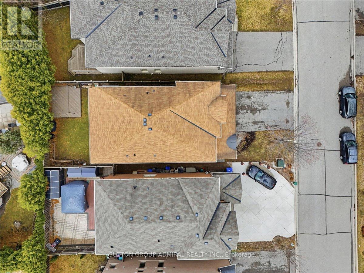 10 Usherwood Street, Aurora, Ontario  L4G 7W6 - Photo 48 - N12958388