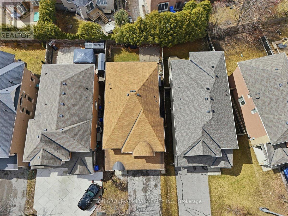 10 Usherwood Street, Aurora, Ontario  L4G 7W6 - Photo 49 - N12958388