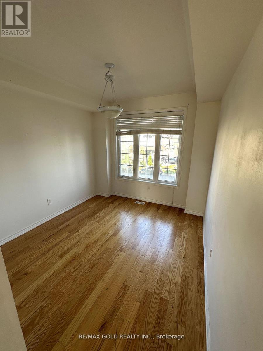 48 Agava Crescent, Brampton, Ontario  L6T 5V4 - Photo 11 - W12958380