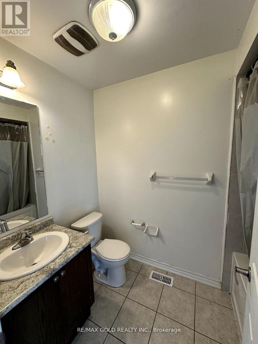 48 Agava Crescent, Brampton, Ontario  L6T 5V4 - Photo 8 - W12958380