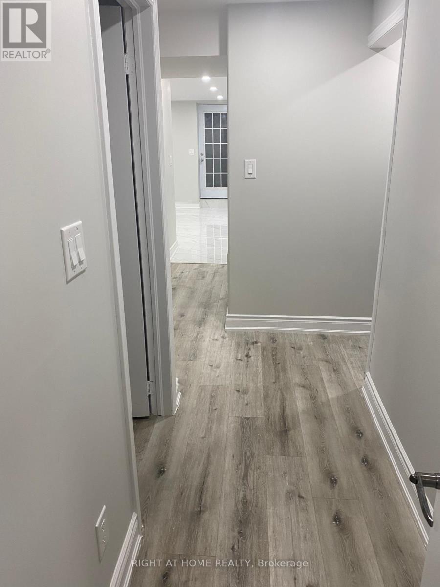 Basement - 409 Comiskey Crescent, Mississauga, Ontario  L5W 0C6 - Photo 10 - W12958390