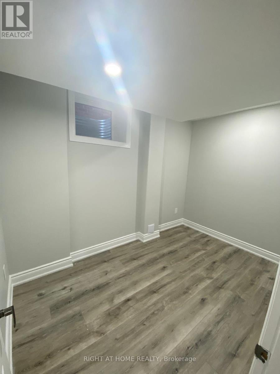 Basement - 409 Comiskey Crescent, Mississauga, Ontario  L5W 0C6 - Photo 18 - W12958390