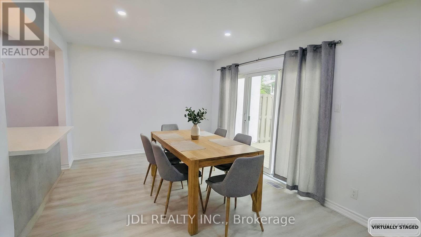 5 - 431 Keats Way, Waterloo, Ontario  N2L 5S7 - Photo 9 - X12958352