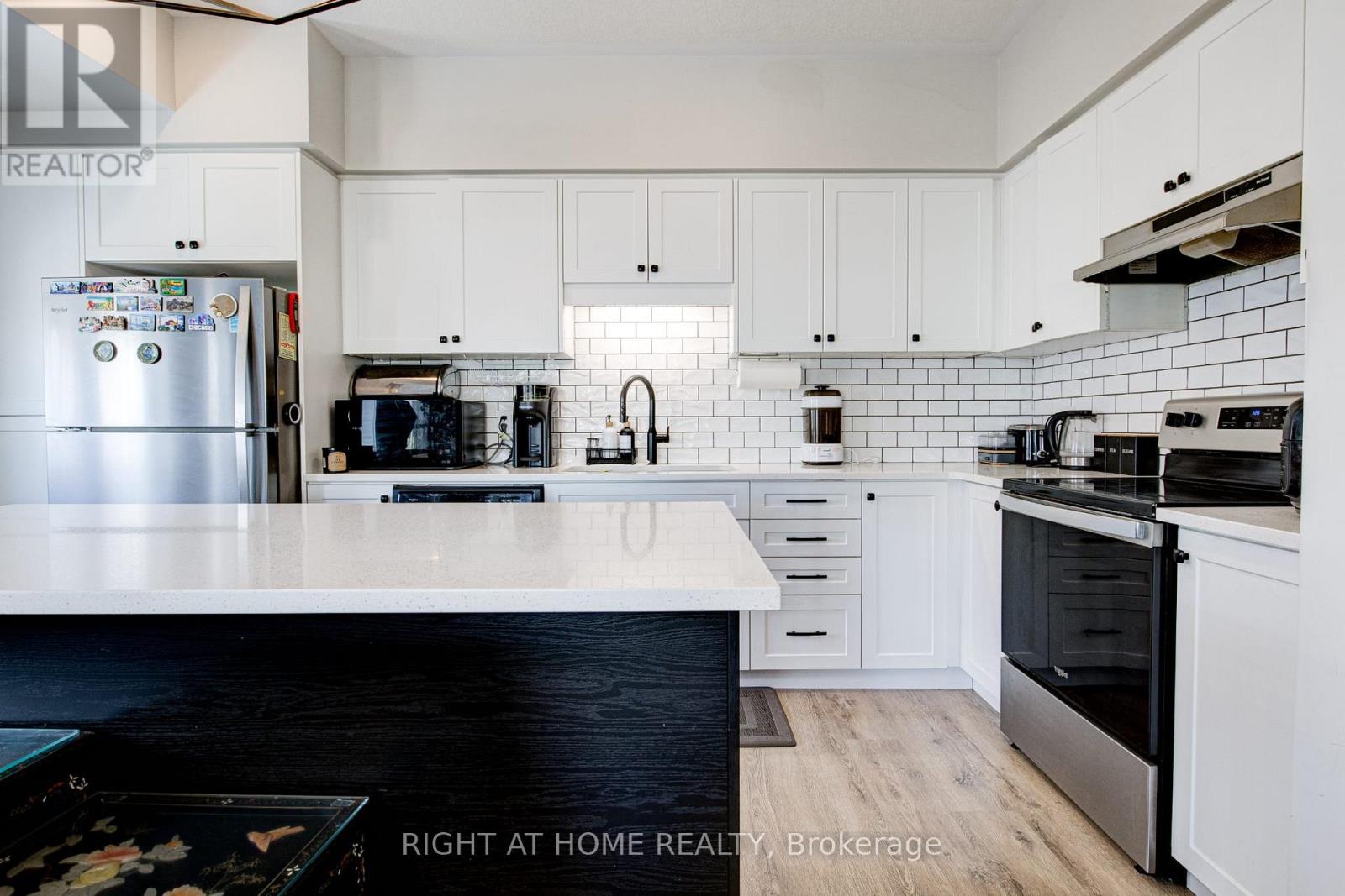 34 Vitality Drive, Kitchener, Ontario  N2R 0R7 - Photo 2 - X12958372