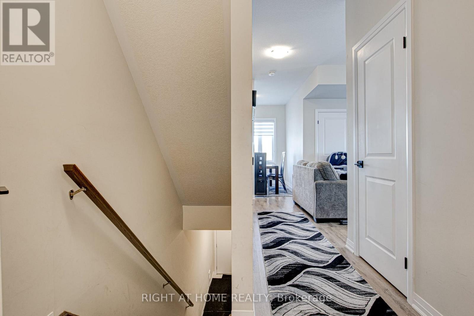 34 Vitality Drive, Kitchener, Ontario  N2R 0R7 - Photo 6 - X12958372