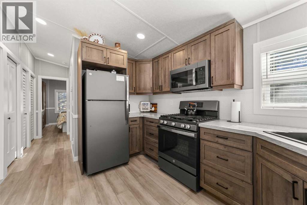 21, 32379 Range Road 55, Rural Mountain View County, Alberta  T0M 1X0 - Photo 12 - A2265688